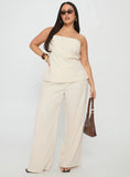 Irresistible Strapless Top Cream Curve