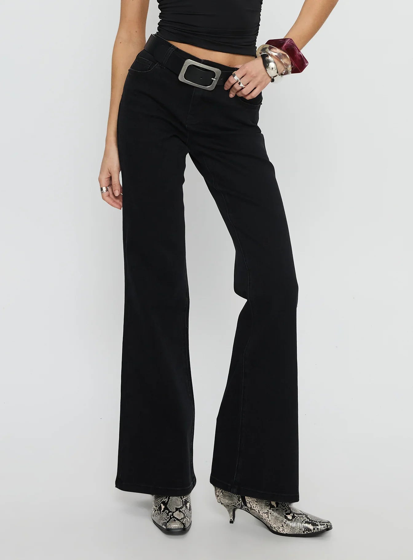 Magic Mirror Mid Rise Bootleg Jeans Washed Black