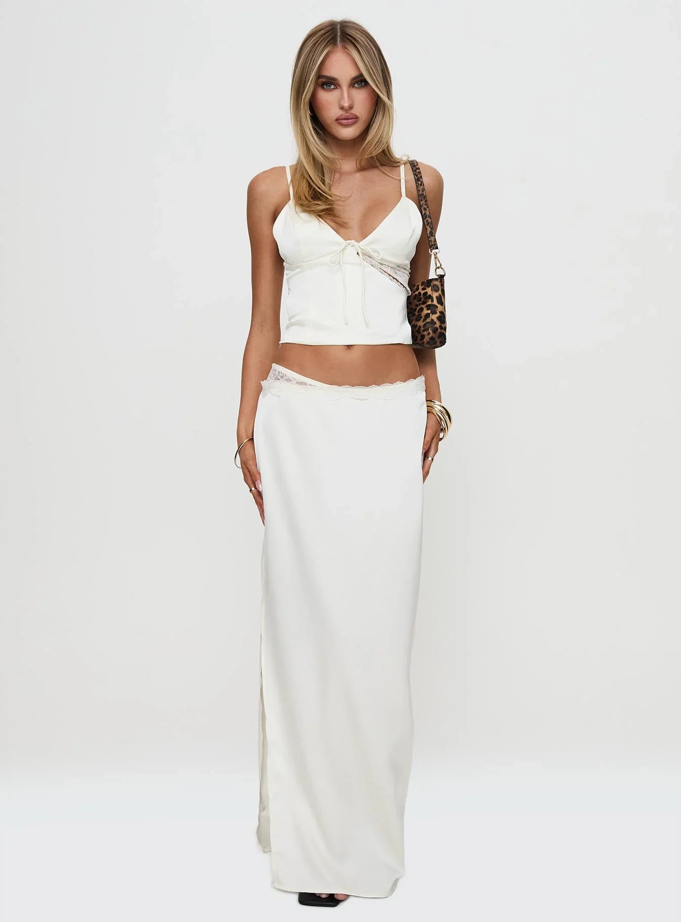 Karteah Satin Set Ivory