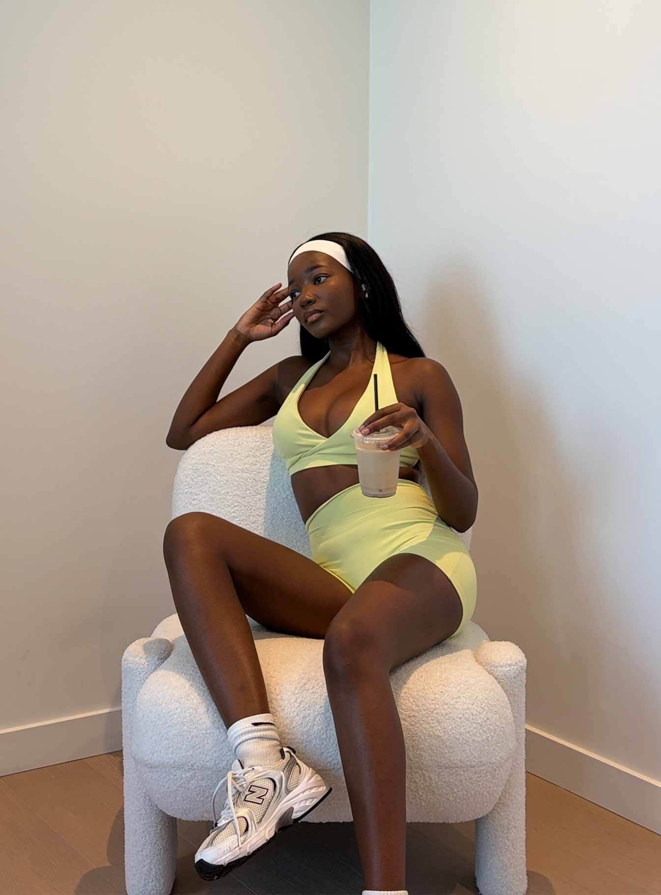 Final Form Active 4 Invisible Scrunch Shorts Lemongrass