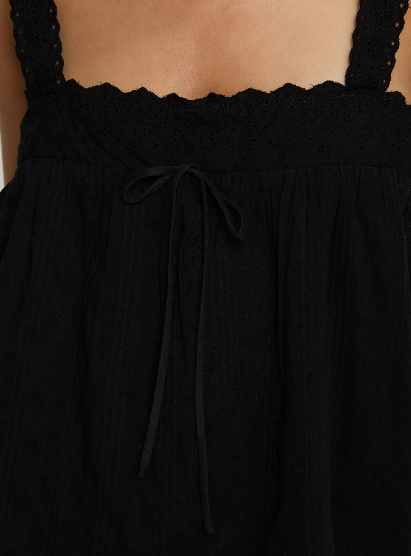 Reason To Stay Lace Trim Floaty Mini Dress Black