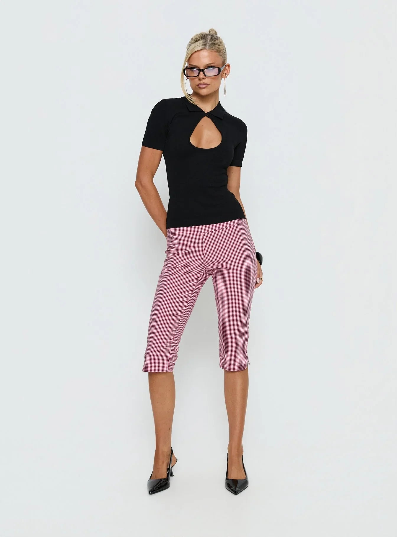 Rossie Capri Pants Red Gingham