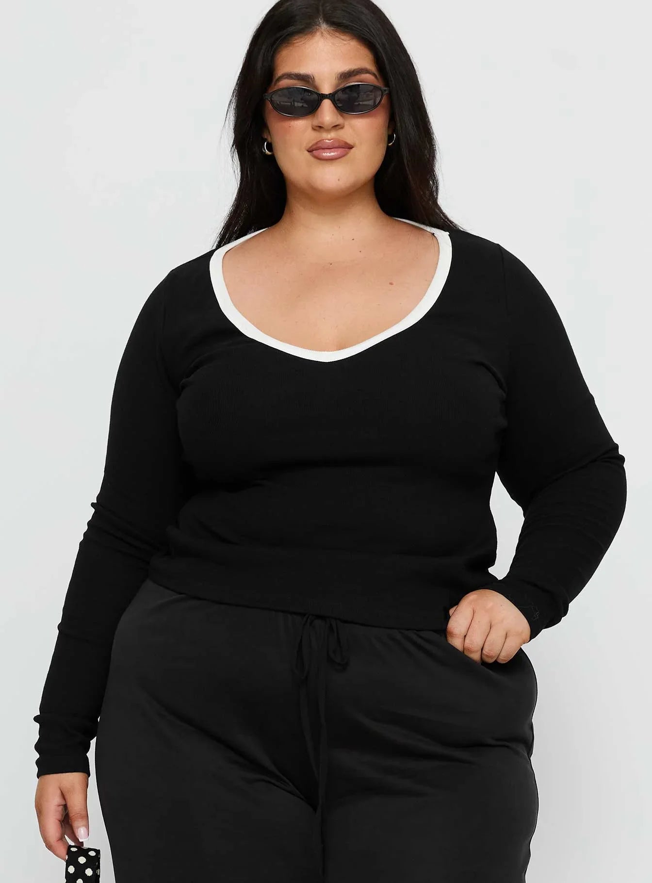 Baseline V Neck Long Sleeve Top Black White Curve