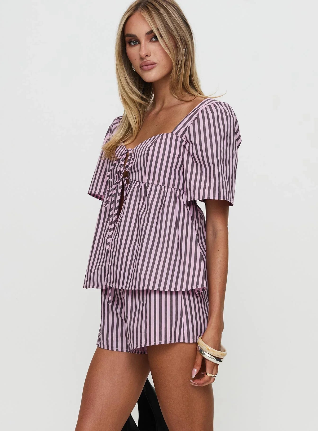 Two Young Hearts Tie Up Set Pink Brown Stripe