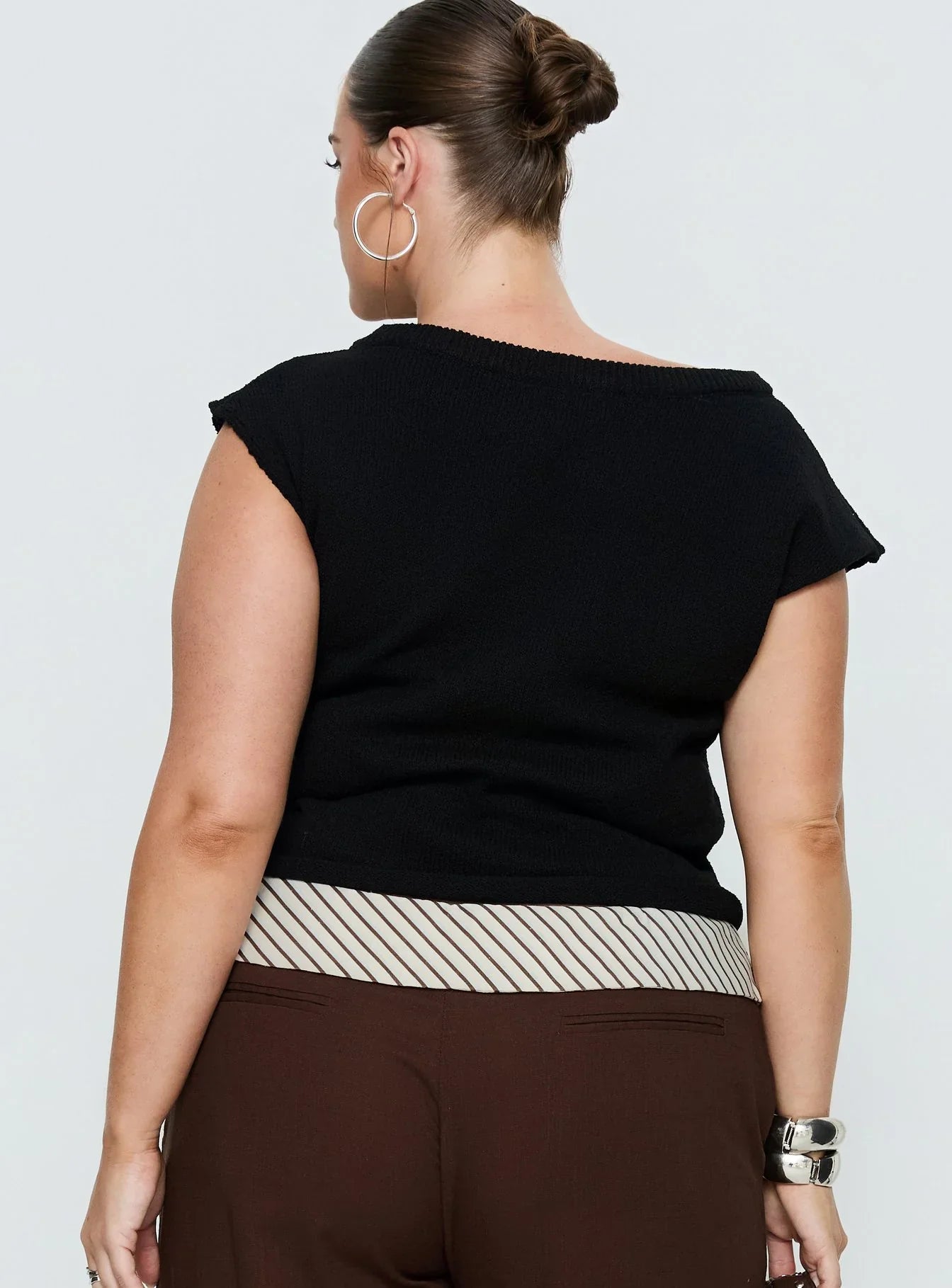 Ashfield Off Shoulder Top Black Curve